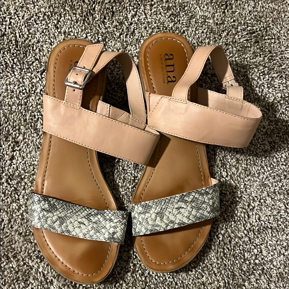 a.n.a Women's Pink and Gray Sandals